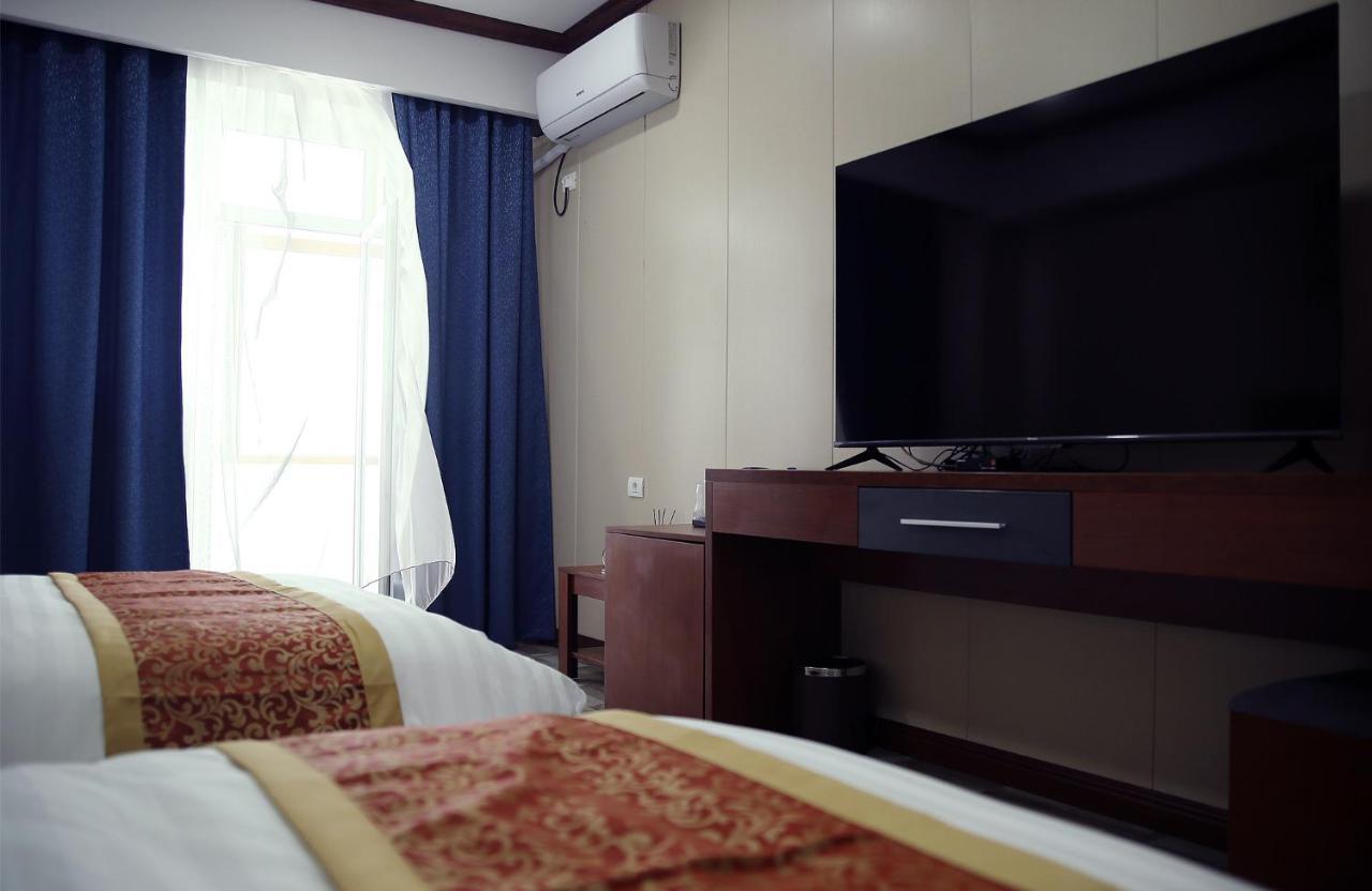 Peace House Aparthotel Dobroesti ภายนอก รูปภาพ